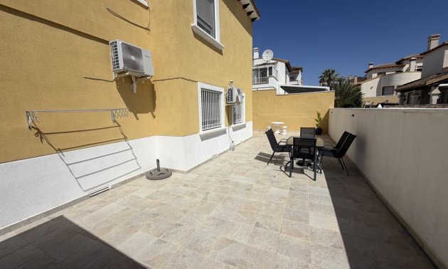 Resale - Villa -
Orihuela Costa - Villamartin