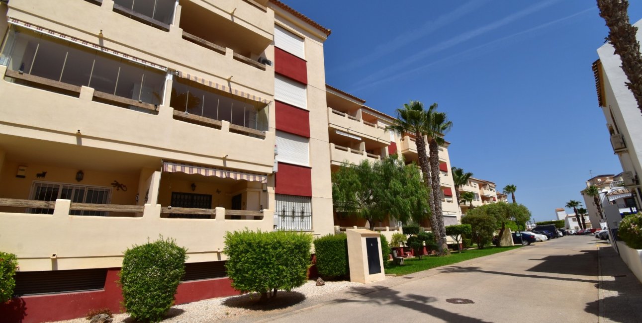 Reventa - Apartamento / piso -
Orihuela Costa - Playa Flamenca