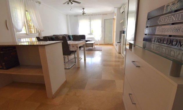 Reventa - Apartamento / piso -
Orihuela Costa - Playa Flamenca