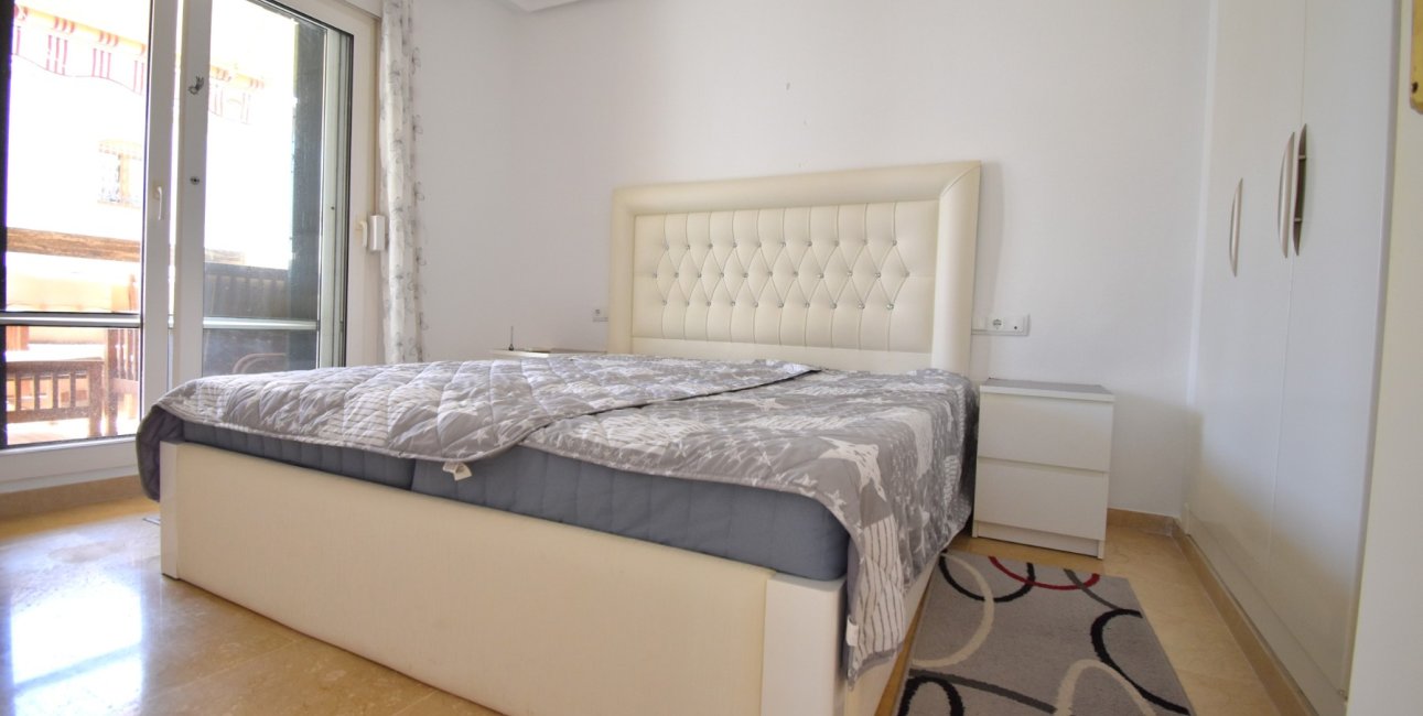 Reventa - Apartamento / piso -
Orihuela Costa - Playa Flamenca