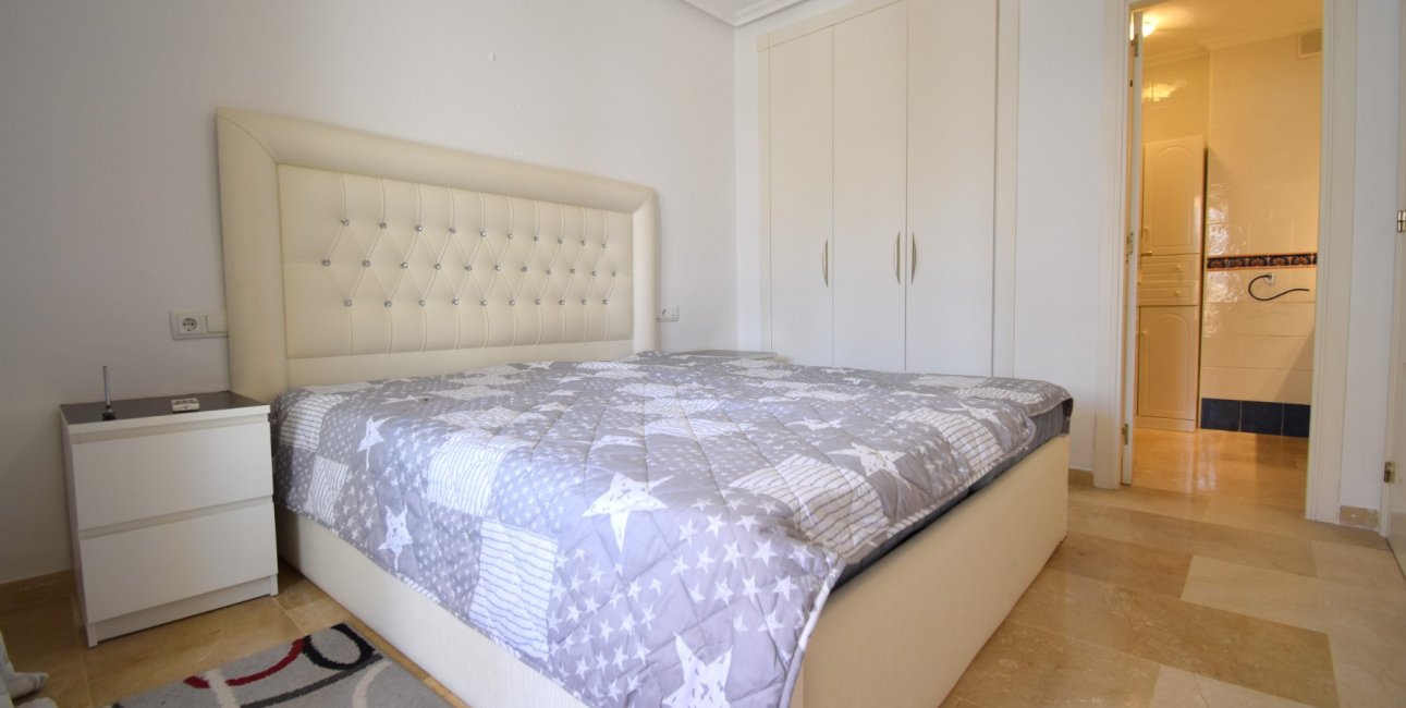 Reventa - Apartamento / piso -
Orihuela Costa - Playa Flamenca