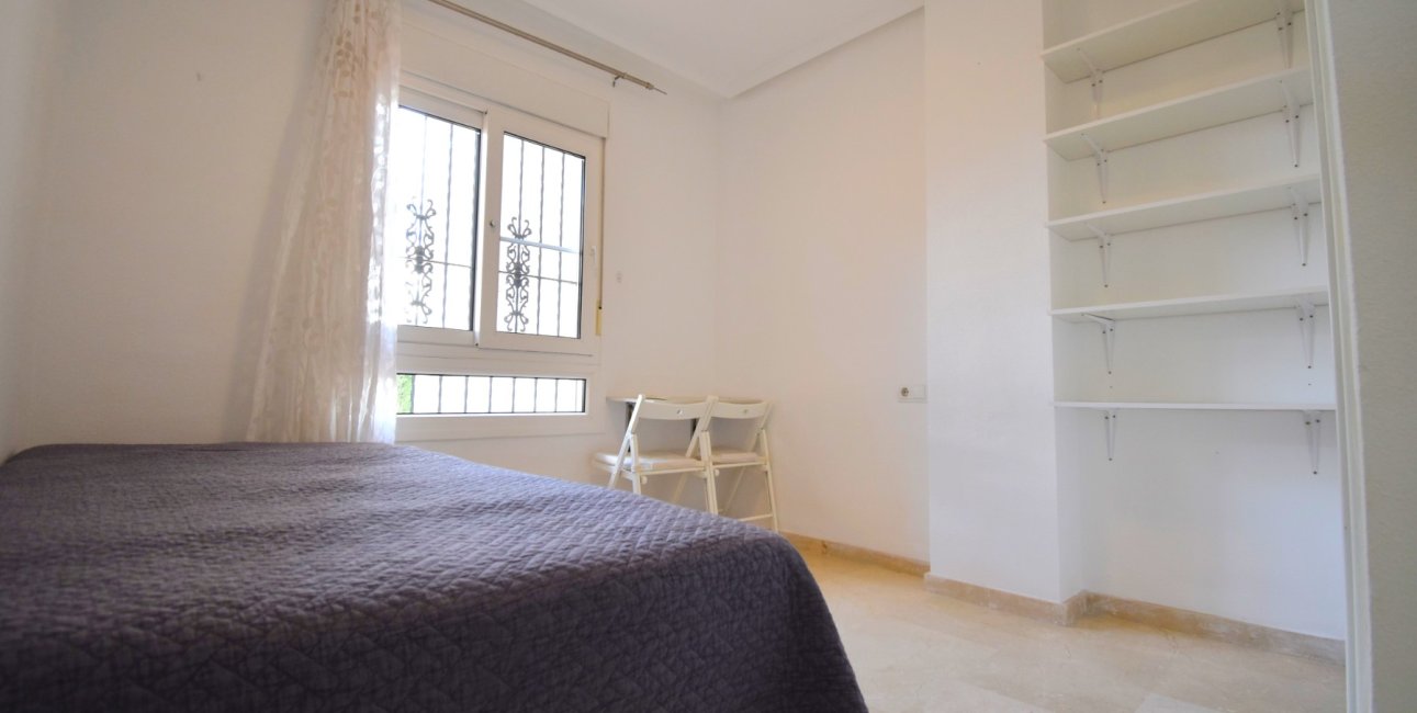 Reventa - Apartamento / piso -
Orihuela Costa - Playa Flamenca