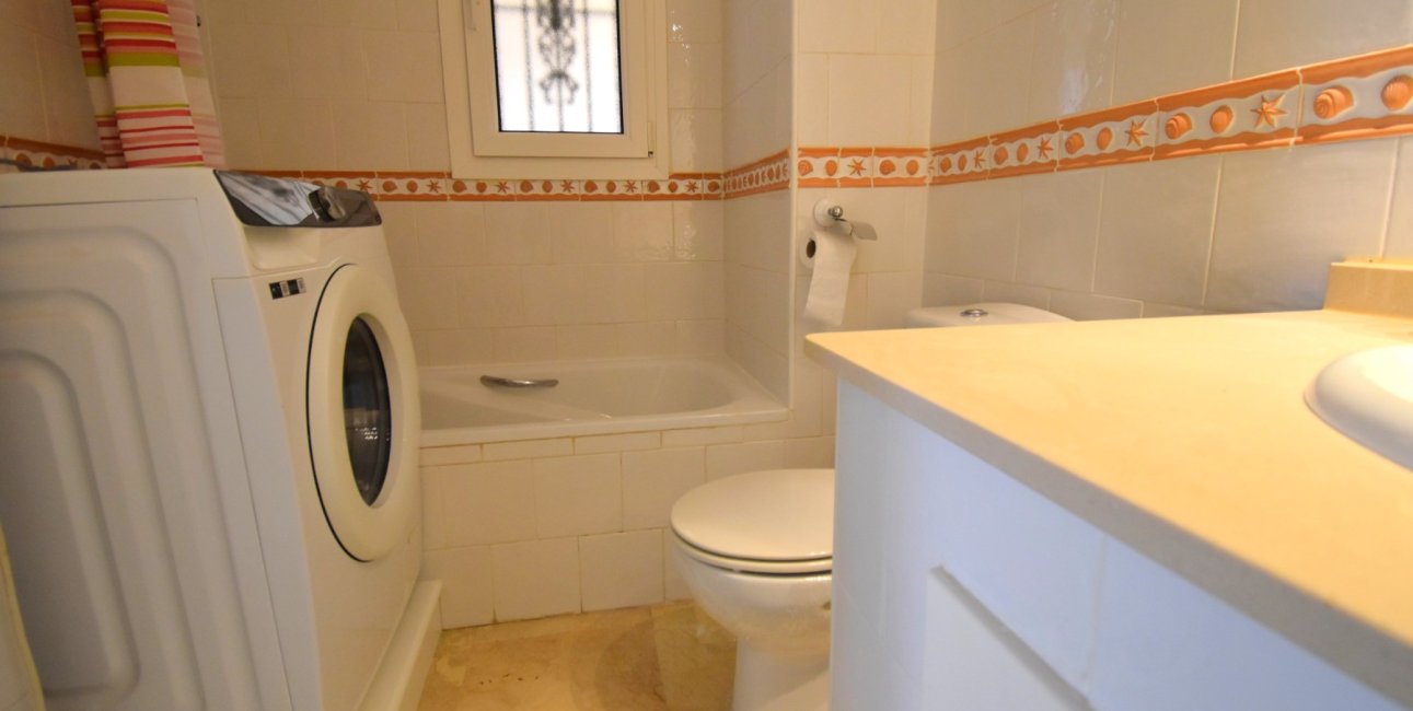 Reventa - Apartamento / piso -
Orihuela Costa - Playa Flamenca