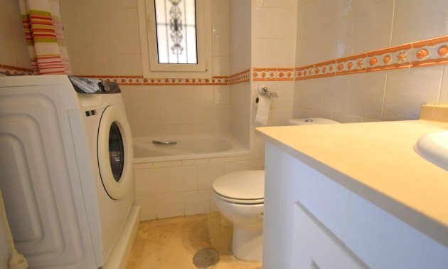 Reventa - Apartamento / piso -
Orihuela Costa - Playa Flamenca
