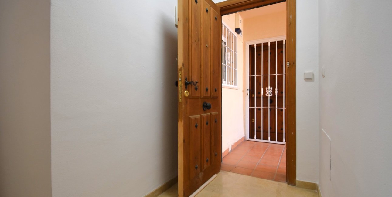 Reventa - Apartamento / piso -
Orihuela Costa - Playa Flamenca