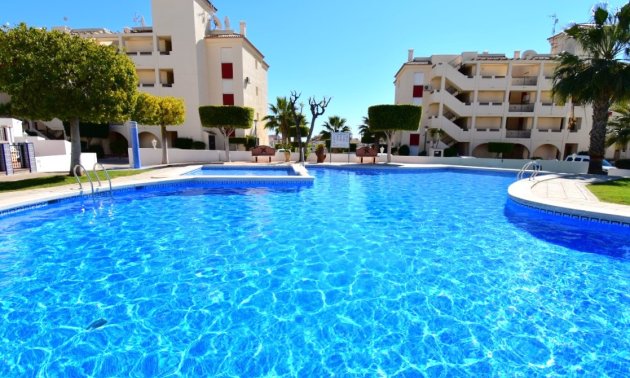 Reventa - Apartamento / piso -
Orihuela Costa - Playa Flamenca