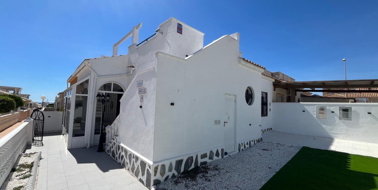Resale - Townhouse -
Orihuela Costa - Punta Prima