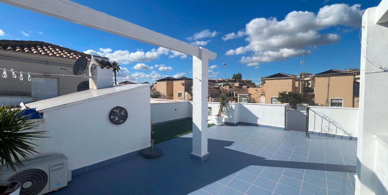 Resale - Townhouse -
Orihuela Costa - Punta Prima