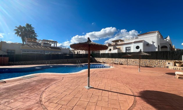 Resale - Townhouse -
Orihuela Costa - Punta Prima