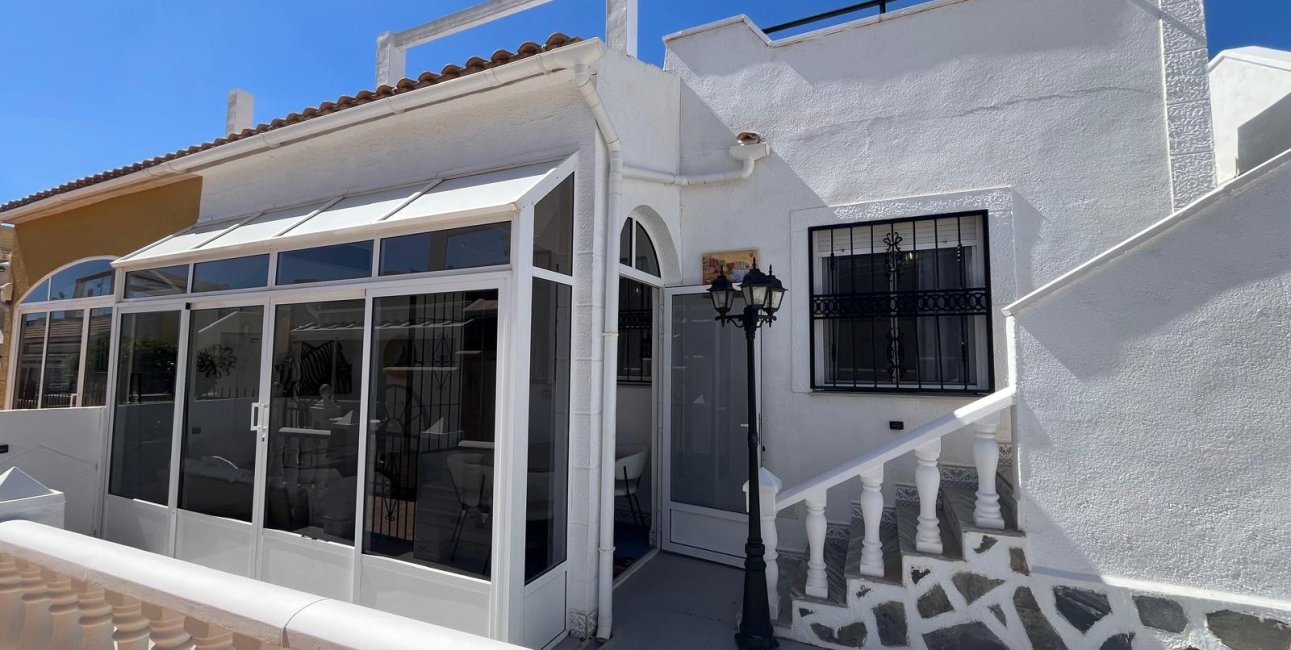 Resale - Townhouse -
Orihuela Costa - Punta Prima