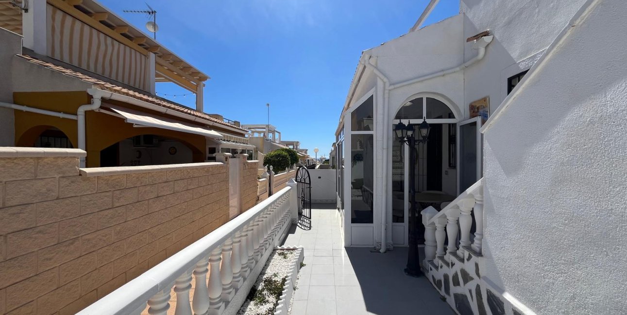 Resale - Townhouse -
Orihuela Costa - Punta Prima