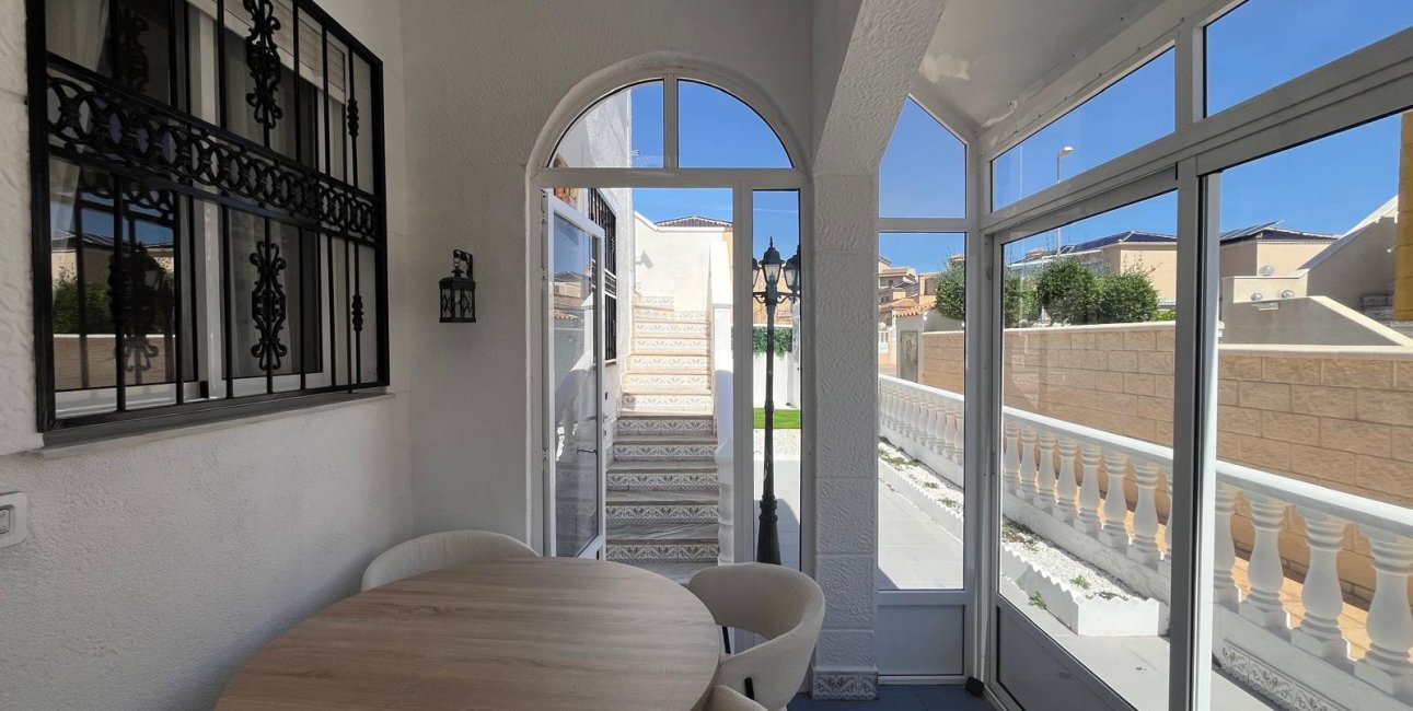 Resale - Townhouse -
Orihuela Costa - Punta Prima
