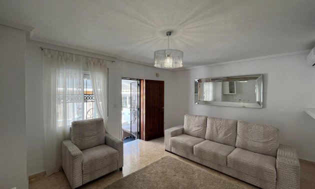 Resale - Townhouse -
Orihuela Costa - Punta Prima