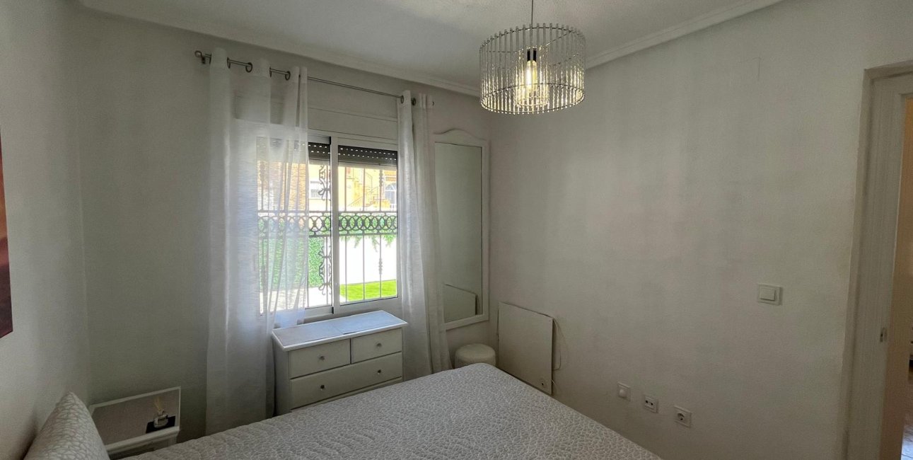 Resale - Townhouse -
Orihuela Costa - Punta Prima