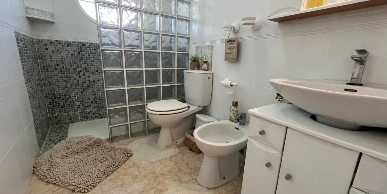 Resale - Townhouse -
Orihuela Costa - Punta Prima