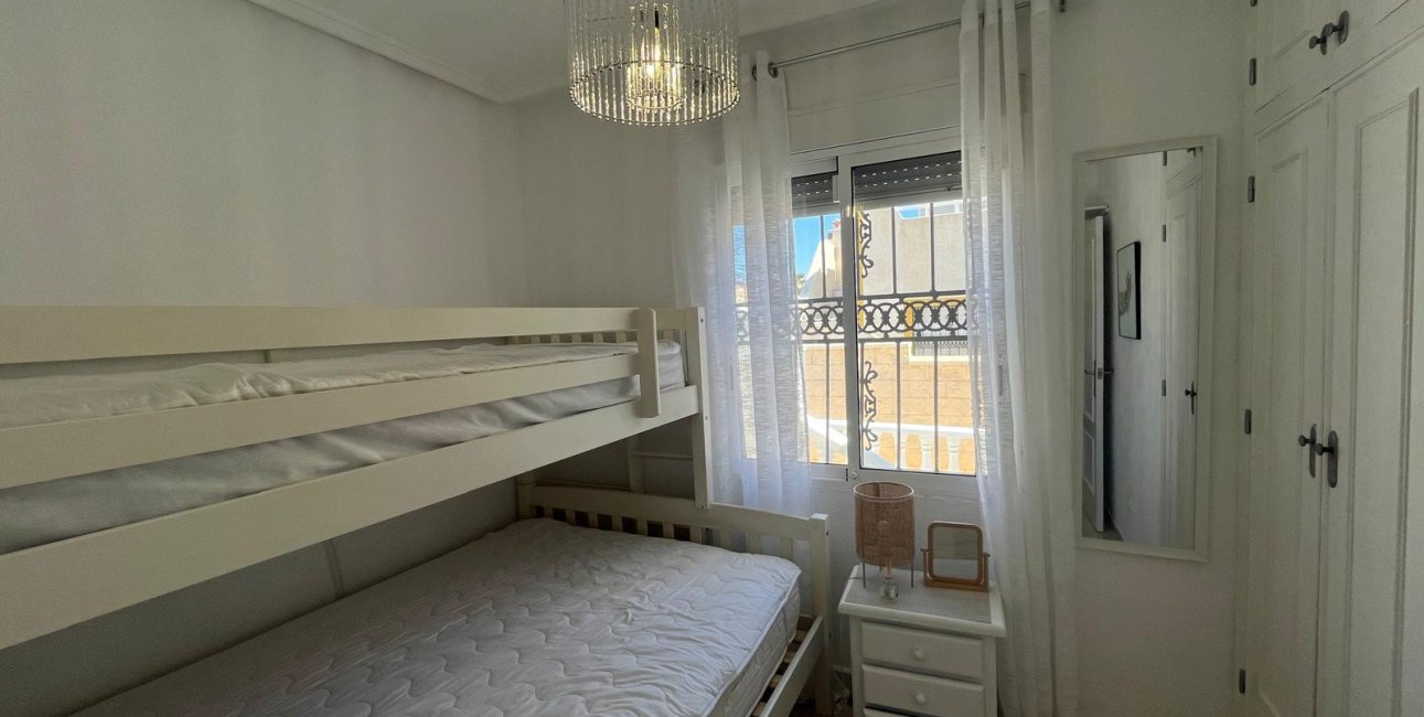 Resale - Townhouse -
Orihuela Costa - Punta Prima