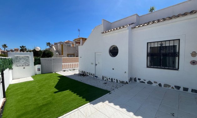 Resale - Townhouse -
Orihuela Costa - Punta Prima