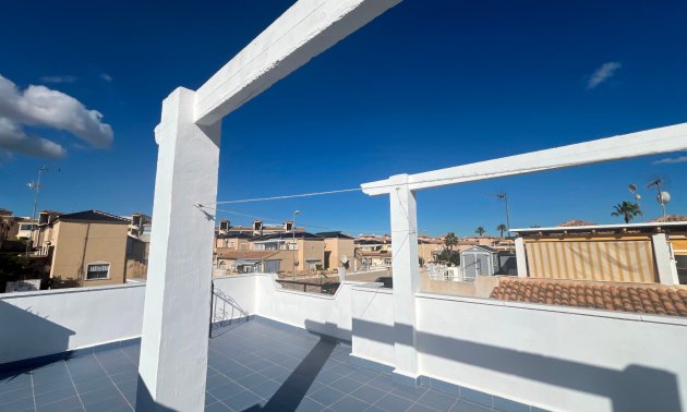 Resale - Townhouse -
Orihuela Costa - Punta Prima