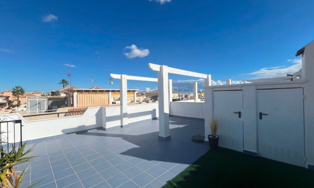 Resale - Townhouse -
Orihuela Costa - Punta Prima