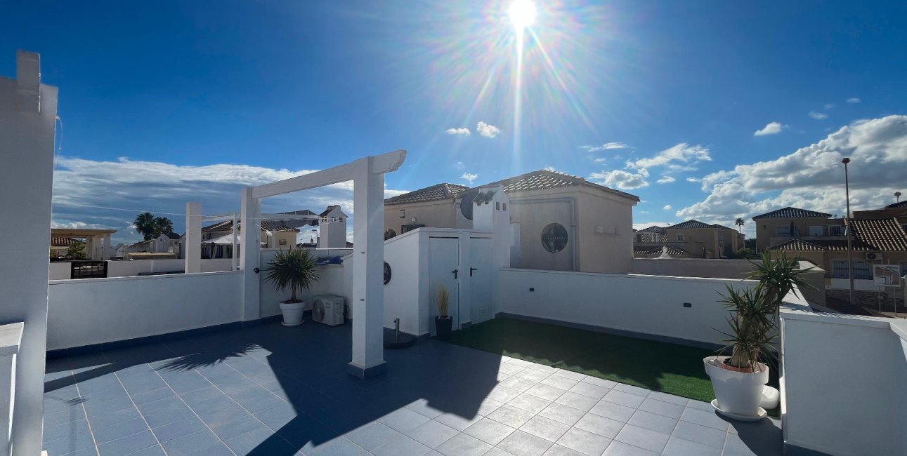 Resale - Townhouse -
Orihuela Costa - Punta Prima