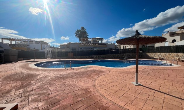 Resale - Townhouse -
Orihuela Costa - Punta Prima