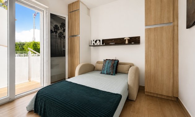 Resale - Villa -
Orihuela Costa - Villamartin