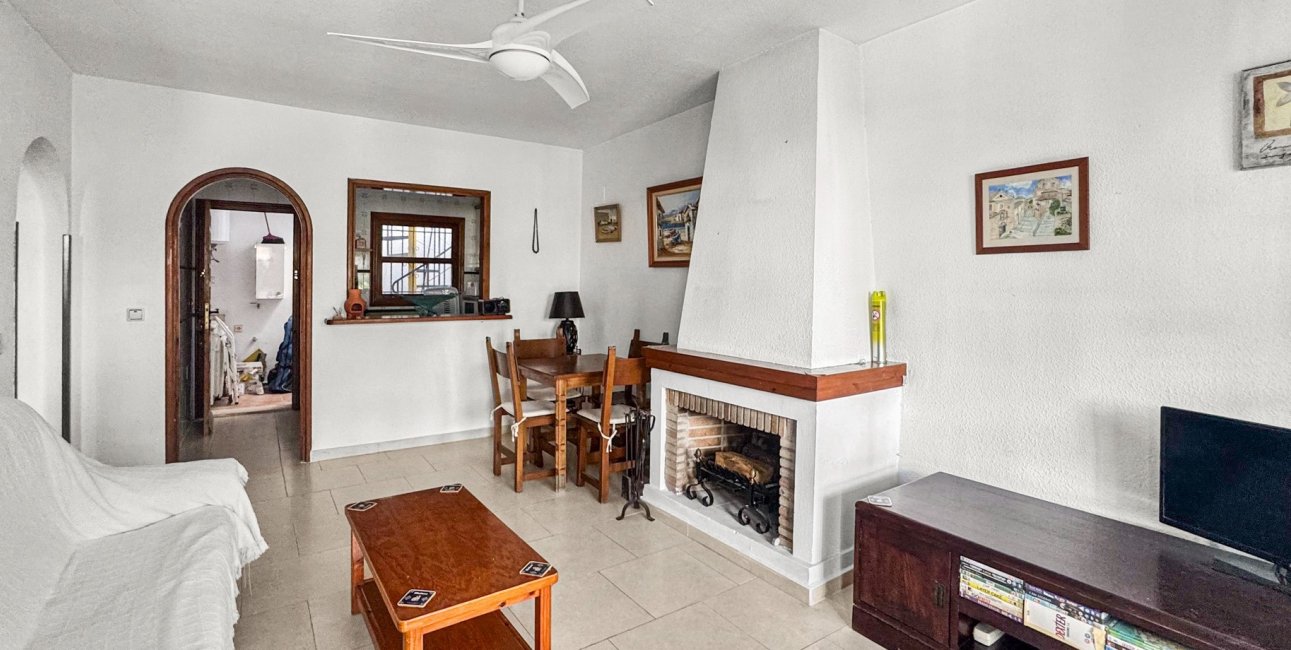 Reventa - Bungalow -
Torrevieja - Aguas Nuevas
