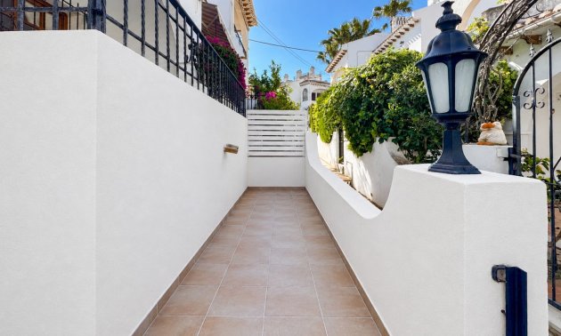 Reventa - Bungalow -
Torrevieja - Aguas Nuevas
