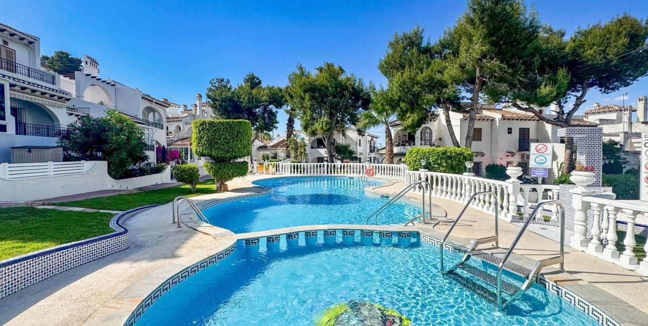 Reventa - Bungalow -
Torrevieja - Aguas Nuevas