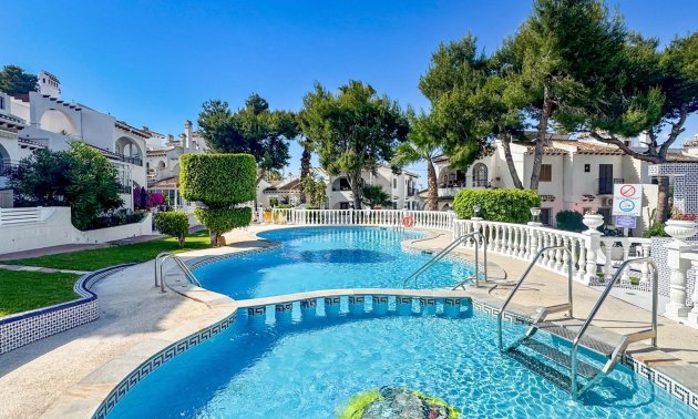Reventa - Bungalow -
Torrevieja - Aguas Nuevas