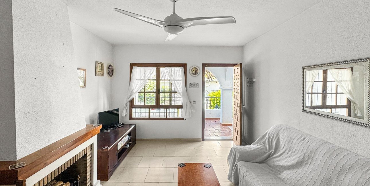 Reventa - Bungalow -
Torrevieja - Aguas Nuevas