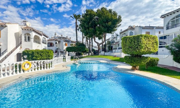 Reventa - Bungalow -
Torrevieja - Aguas Nuevas