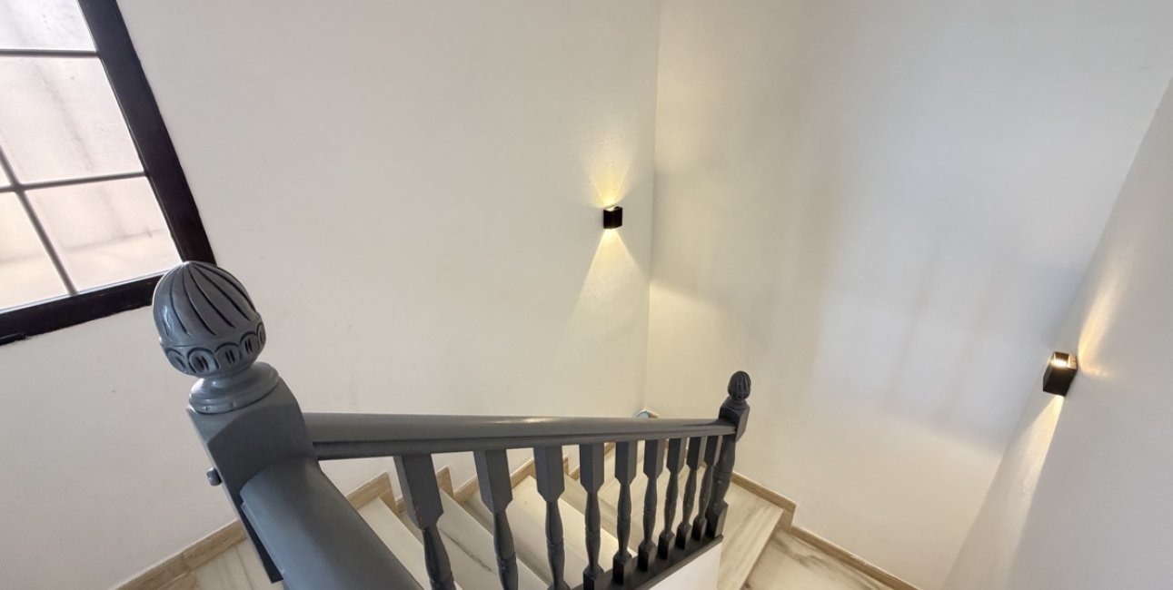 Resale - Villa -
Orihuela Costa - Villamartin