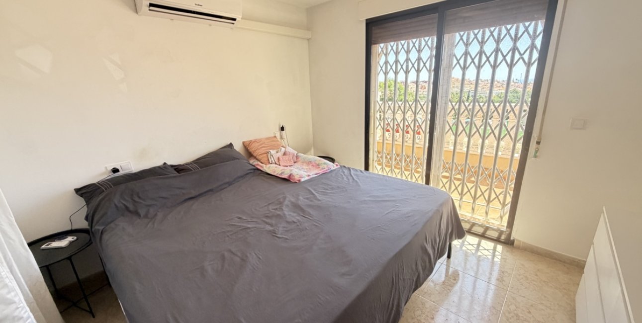 Resale - Villa -
Orihuela Costa - Villamartin