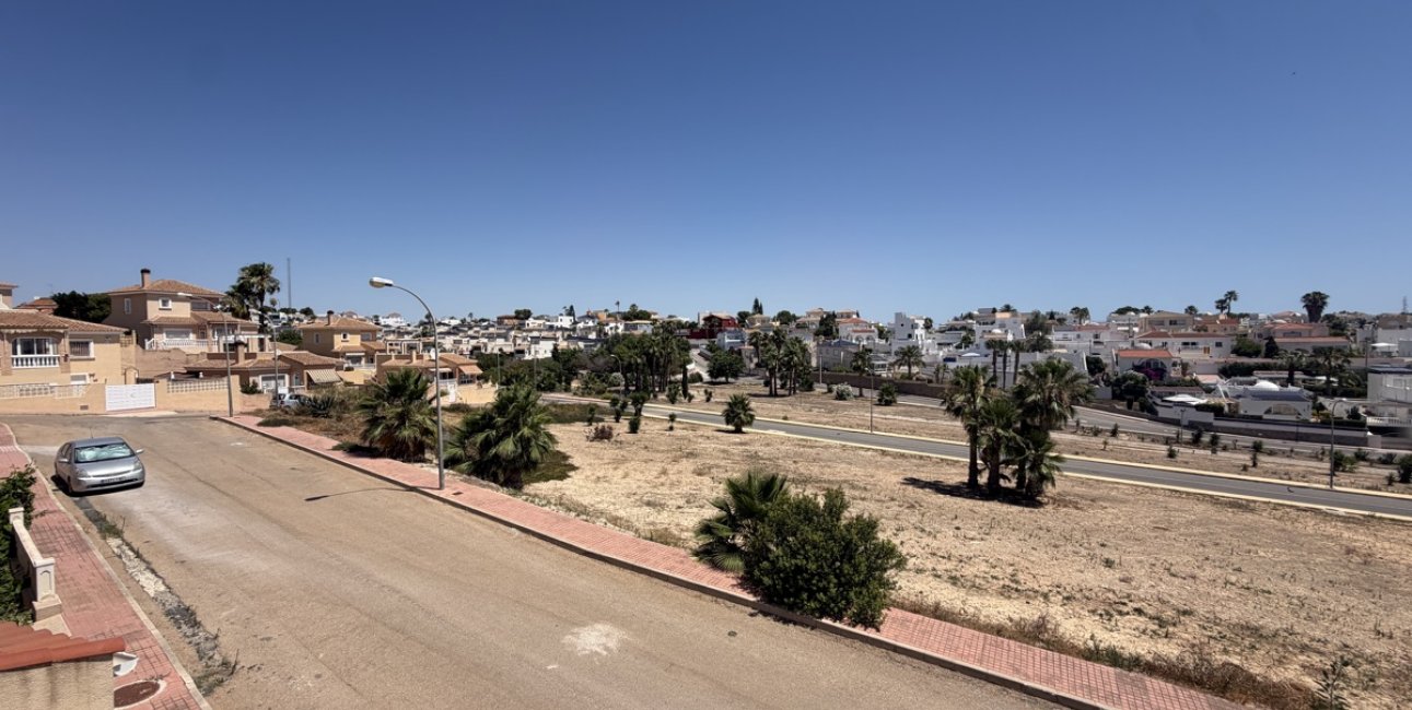 Resale - Villa -
Orihuela Costa - Villamartin