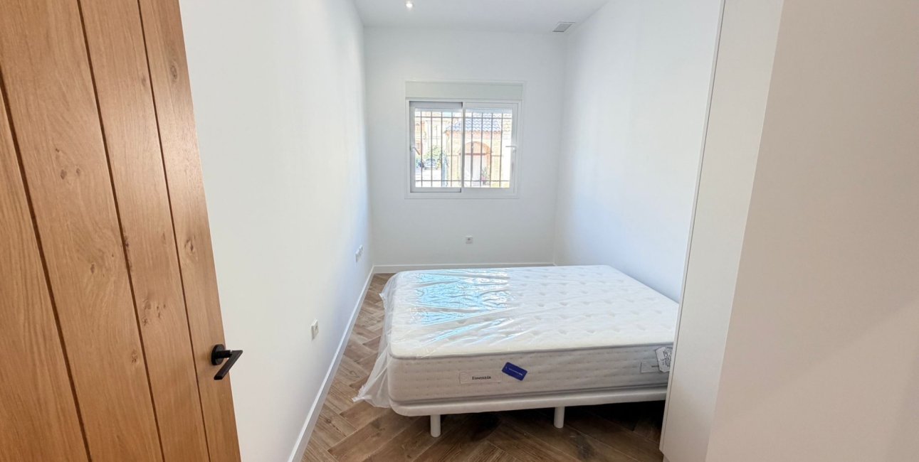 Resale - Bungalow -
Catral - Catral - Town
