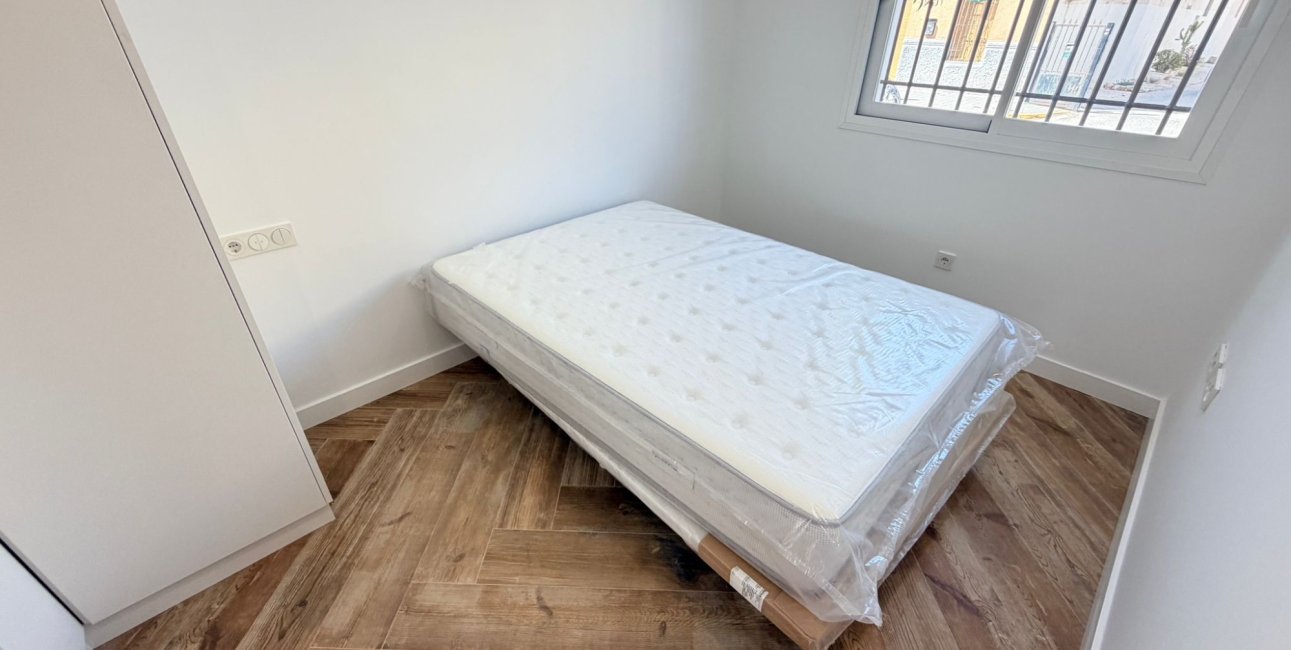 Resale - Bungalow -
Catral - Catral - Town