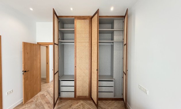 Resale - Bungalow -
Catral - Catral - Town