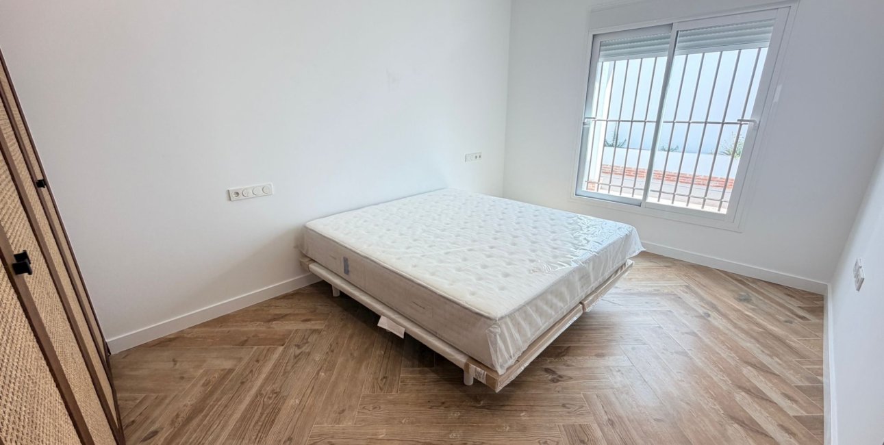 Resale - Bungalow -
Catral - Catral - Town