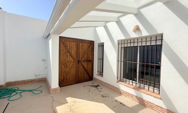 Resale - Bungalow -
Catral - Catral - Town