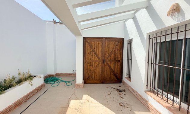 Resale - Bungalow -
Catral - Catral - Town