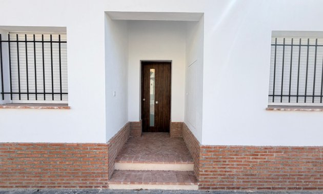 Resale - Bungalow -
Catral - Catral - Town