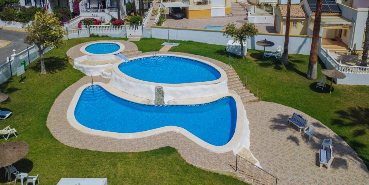 Resale - Townhouse -
Orihuela Costa - Los Dolses