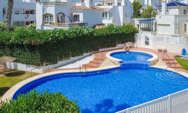 Resale - Townhouse -
Orihuela Costa - Los Dolses