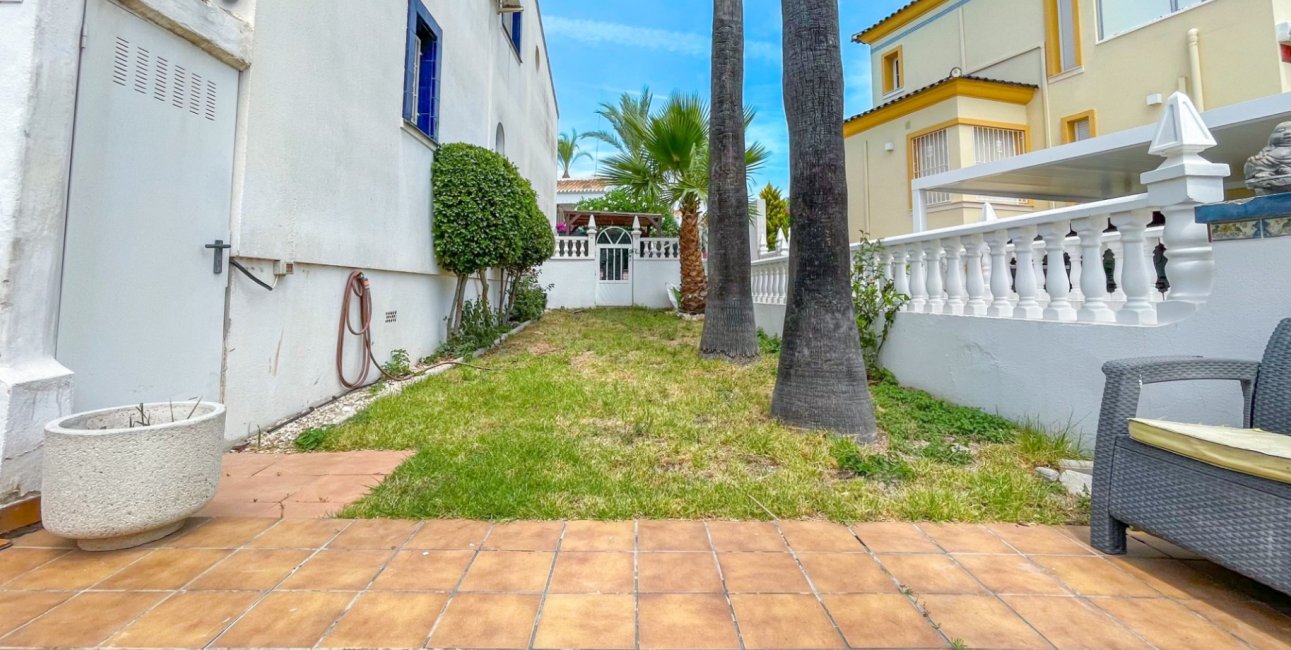 Resale - Townhouse -
Orihuela Costa - Los Dolses
