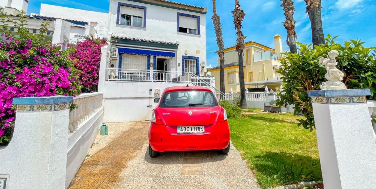 Resale - Townhouse -
Orihuela Costa - Los Dolses