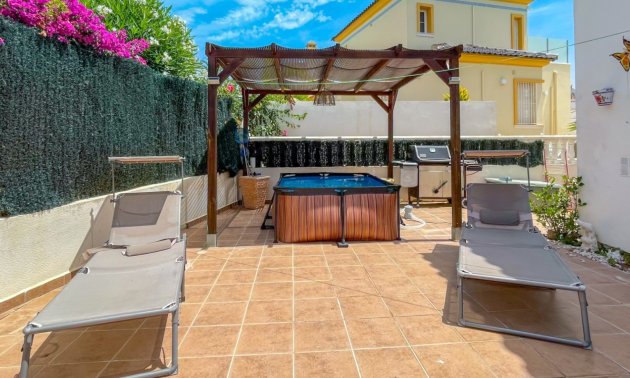 Resale - Townhouse -
Orihuela Costa - Los Dolses