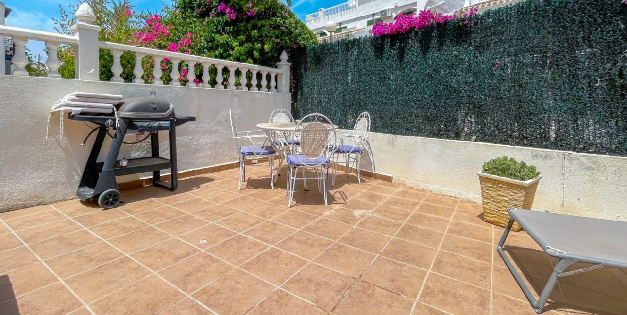 Resale - Townhouse -
Orihuela Costa - Los Dolses