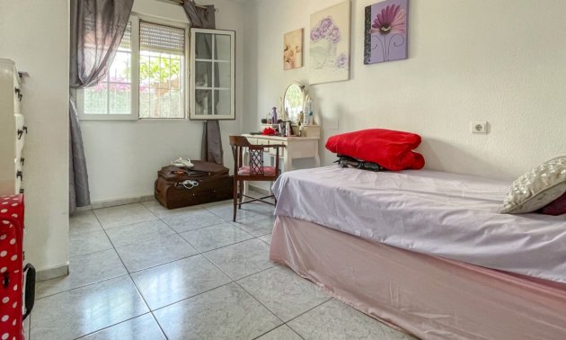 Resale - Townhouse -
Orihuela Costa - Los Dolses