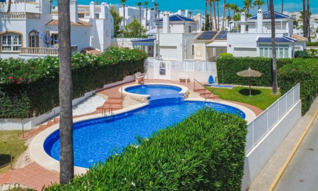 Resale - Townhouse -
Orihuela Costa - Los Dolses